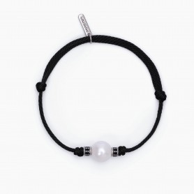 BRACCIALE CON CORDINO NERO E PERLA